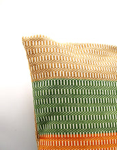 Carica l'immagine nel visualizzatore di Gallery, Cuscino d'arredamento, tessitura bisaccia, 4 varianti, Tintura Naturale