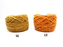 Carica l'immagine nel visualizzatore di Gallery, Gomitolo 100% Lana Sarda (100gr.), 16 colori, filato sottile, Tintura Naturale