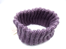 Load image into Gallery viewer, Handmade neck warmer 100% "Sogno" Merinos Wool, 2 variants, Natural Dye