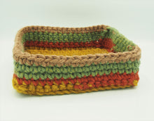 Carica l'immagine nel visualizzatore di Gallery, N°10 Gomitoli 100% Lana Sarda (15gr.), filato sottile, Tintura Naturale