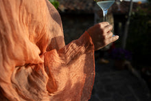 Carica l'immagine nel visualizzatore di Gallery, Stola/Sciarpa grande 100% Seta, 16 tonalità, Tintura Naturale