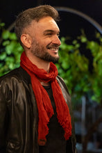 Carica l'immagine nel visualizzatore di Gallery, Sciarpa media 100% Seta, 19 varianti, Tintura Naturale
