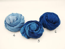 Carica l'immagine nel visualizzatore di Gallery, Sciarpa media 100% Seta, 15 varianti, EDIZIONE LIMITATA, Tintura Naturale