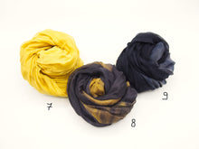 Carica l'immagine nel visualizzatore di Gallery, Sciarpa media 100% Seta, 15 varianti, EDIZIONE LIMITATA, Tintura Naturale