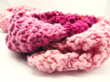 Carica l'immagine nel visualizzatore di Gallery, Scaldacollo fatto a mano 100% Lana, 3 colori, Tintura Naturale