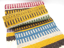 Carica l'immagine nel visualizzatore di Gallery, Gomitolo 100% Lana Sarda (100gr.), 4 colori, filato spesso, Tintura Naturale