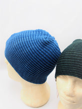 Carica l'immagine nel visualizzatore di Gallery, Cuffia adulto 100%Lana Merinos, 11 tonalità, Tintura Naturale