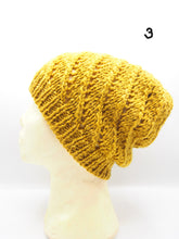 Carica l'immagine nel visualizzatore di Gallery, Cappello fatto a mano 100% Lana, 7 Modelli, Tintura naturale