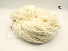 Carica l'immagine nel visualizzatore di Gallery, Matassa 100% Lana italiana (250 gr.), 11 colori, Tintura Naturale