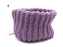 Load image into Gallery viewer, Handmade neck warmer 100% "Sogno" Merinos Wool, 2 variants, Natural Dye