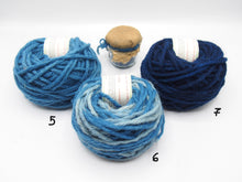 Carica l'immagine nel visualizzatore di Gallery, Gomitolo 100% Lana Sarda (100gr.), 4 colori, filato spesso, Tintura Naturale