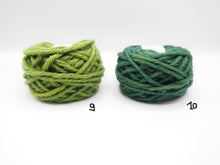 Carica l'immagine nel visualizzatore di Gallery, Gomitolo 100% Lana Sarda (100gr.), 26 colori, filato spesso, Tintura Naturale