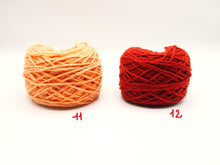 Load image into Gallery viewer, Ball of 100% Merino Wool &quot;Sogno&quot;, 17 shades, Natural Dye
