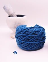 Load image into Gallery viewer, Ball of 100% Merino Wool &quot;Sogno&quot;, 17 shades, Natural Dye
