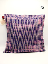 Lade das Bild in den Galerie-Viewer, Cuscino d&#39;arredamento in Lana-Cotone, 7 varianti, Tintura Naturale
