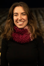 Load image into Gallery viewer, Handmade neck warmer 100% "Sogno" Merinos Wool, 2 variants, Natural Dye
