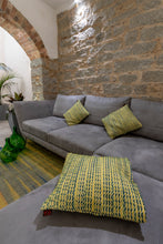 Lade das Bild in den Galerie-Viewer, Cuscino d&#39;arredamento in Lana-Cotone, 7 varianti, Tintura Naturale
