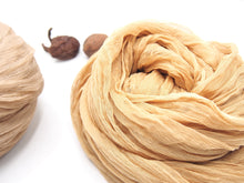 Carica l'immagine nel visualizzatore di Gallery, Stola/Sciarpa grande 100% Seta, 11 tonalità, Tintura Naturale
