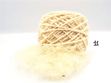Carica l&#39;immagine nel visualizzatore di Gallery, Gomitolo 100% Lana Merinos &quot;Sogno&quot; (100gr.), 20 tonalità, Tintura Naturale
