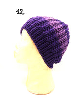 Carica l'immagine nel visualizzatore di Gallery, Cappello fatto a mano 100% Lana, 15 varianti, Tintura naturale
