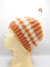 Carica l&#39;immagine nel visualizzatore di Gallery, Cappello fatto a mano 100%Lana, 15 Modelli, Tintura naturale
