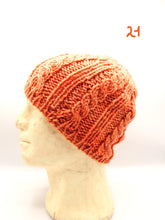 Carica l&#39;immagine nel visualizzatore di Gallery, Cappello fatto a mano 100%Lana, 15 Modelli, Tintura naturale
