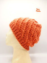 Carica l&#39;immagine nel visualizzatore di Gallery, Cappello fatto a mano 100%Lana, 15 Modelli, Tintura naturale
