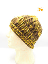 Carica l&#39;immagine nel visualizzatore di Gallery, Cappello fatto a mano 100%Lana, 15 Modelli, Tintura naturale
