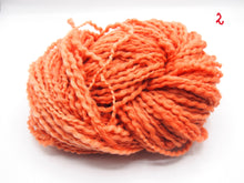 Carica l&#39;immagine nel visualizzatore di Gallery, Matassa 100% Lana italiana (250 gr.), 11 colori, Tintura Naturale
