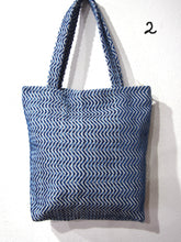 Lade das Bild in den Galerie-Viewer, Borsa a spalla in Tessuto, Ondina, 2 Colori, Tintura Naturale
