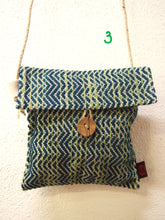 Lade das Bild in den Galerie-Viewer, Borsa a tracolla in Tessuto, 2 varianti, Tintura Naturale
