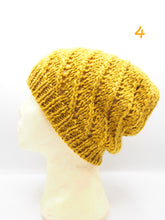 Carica l&#39;immagine nel visualizzatore di Gallery, Cappello fatto a mano 100% Lana, 13 Modelli, Tintura naturale
