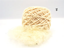 Carica l&#39;immagine nel visualizzatore di Gallery, Gomitolo 100% Lana Merinos &quot;Sogno&quot; (100gr.), 24 tonalità, Tintura Naturale
