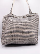 Load image into Gallery viewer, Shoulder bag made on a loom, Natural Dye
