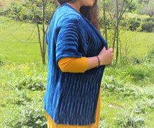 Load image into Gallery viewer, Cardigan in 100% Merinos wool, natural dyeing
